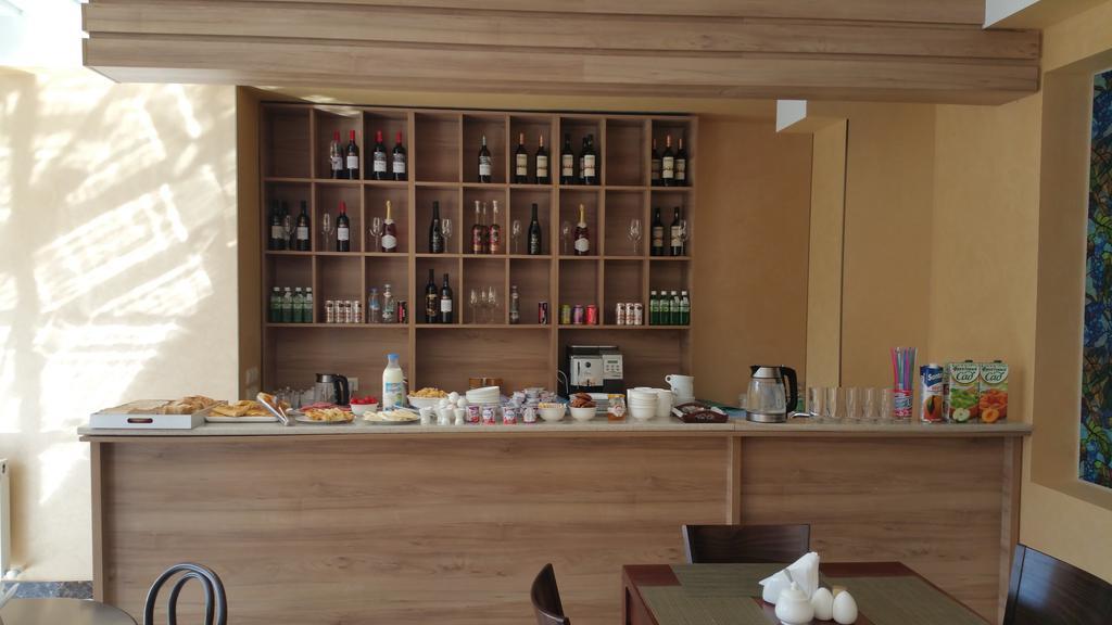Hotel Feri Tbilisi Ngoại thất bức ảnh