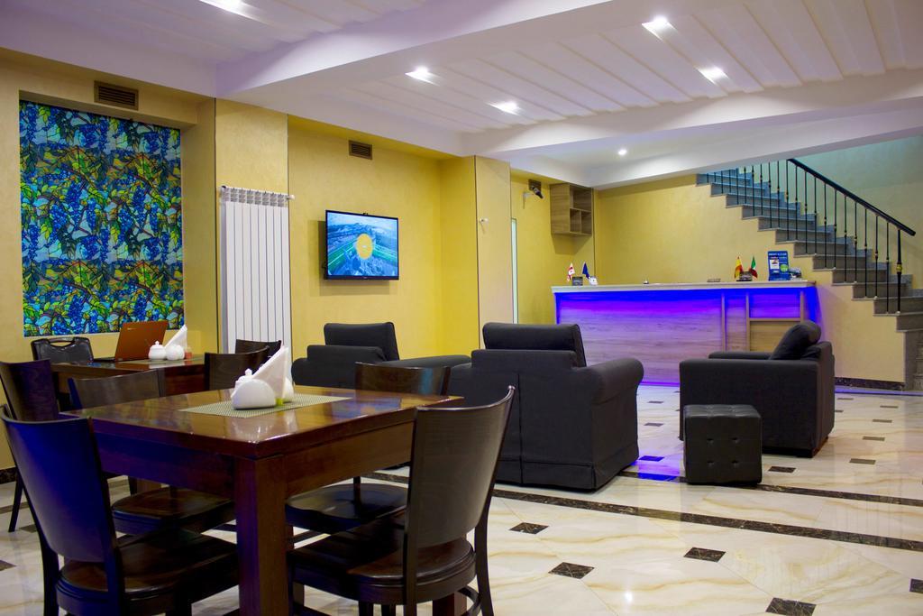 Hotel Feri Tbilisi Ngoại thất bức ảnh