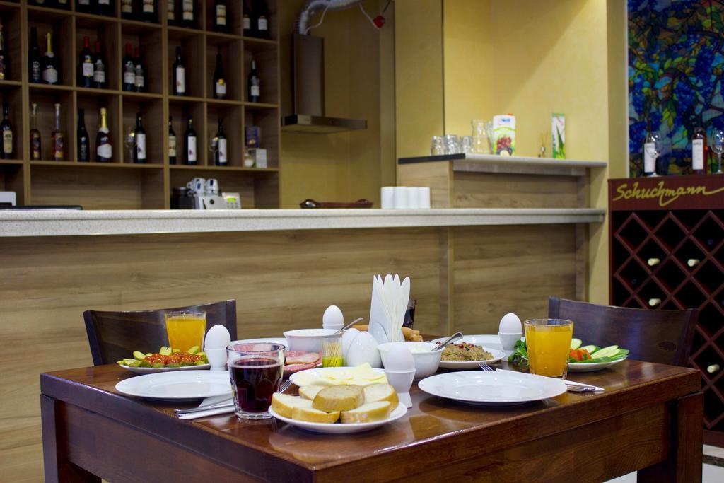 Hotel Feri Tbilisi Ngoại thất bức ảnh