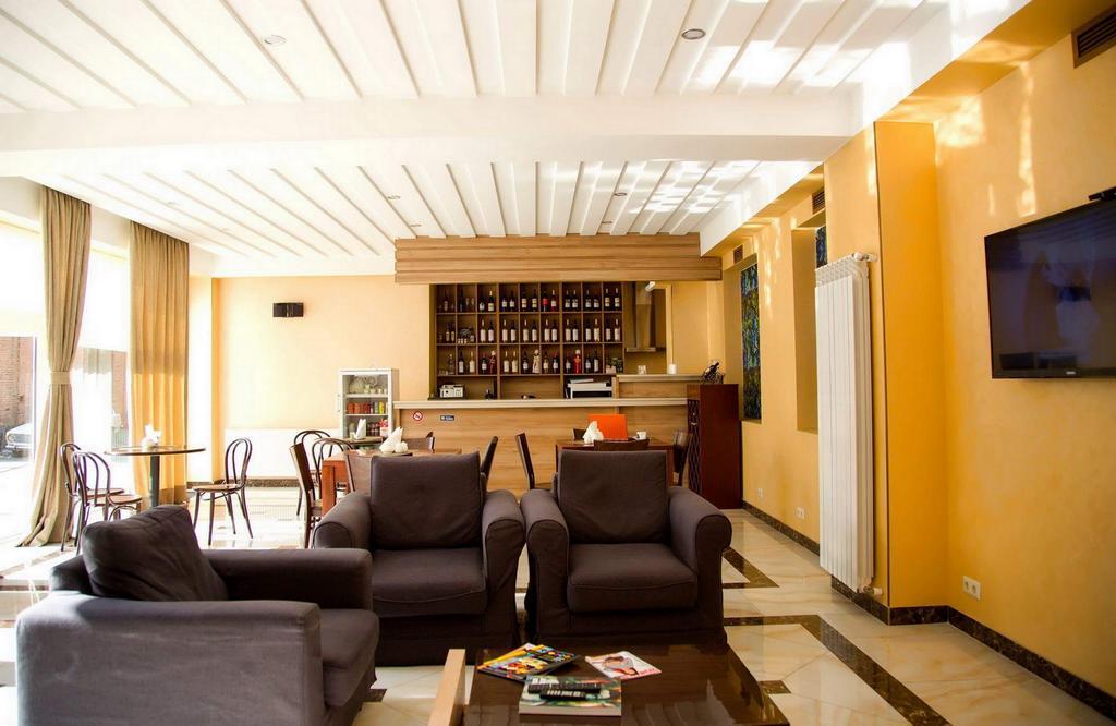 Hotel Feri Tbilisi Ngoại thất bức ảnh